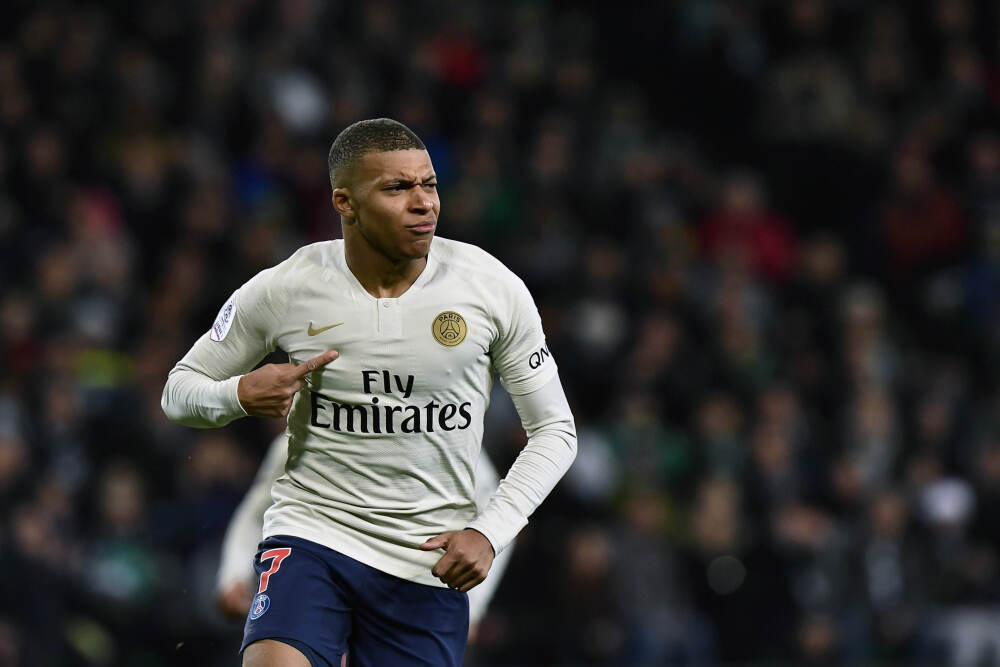 日本狂买美债！宁可自损也要撑美元霸权